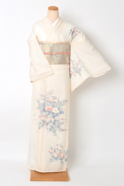 訪問着[鳥の子色/スワトウ刺繡]