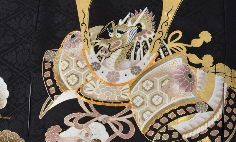 お宮参り［男児・黒地に兜］