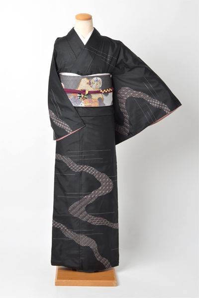 ぜんまい紬［黒色/七宝・青海波刺し子]