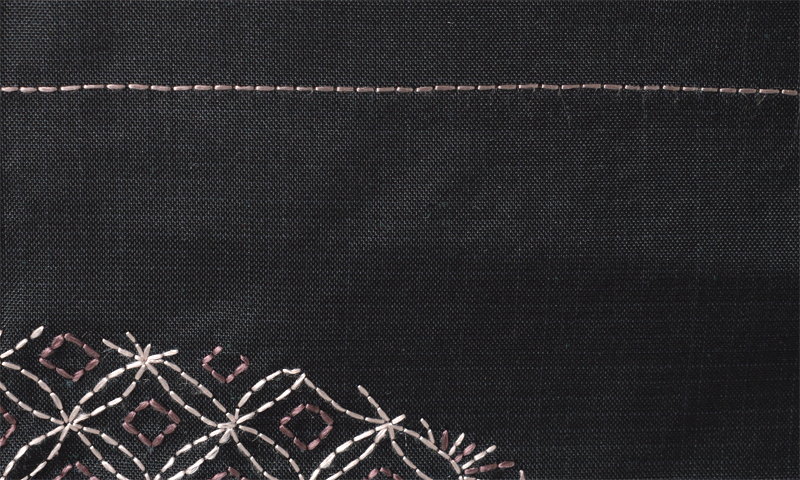 ぜんまい紬［黒色/七宝・青海波刺し子]