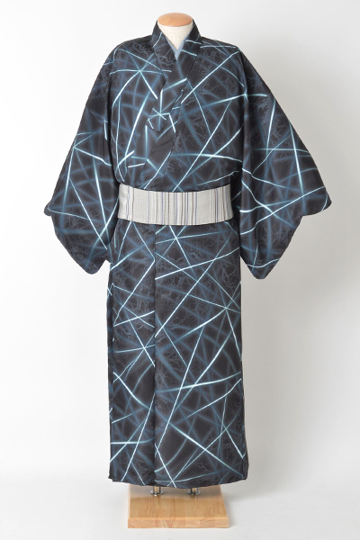 浴衣［Lサイズ171～179cm/黒地に光線模様]