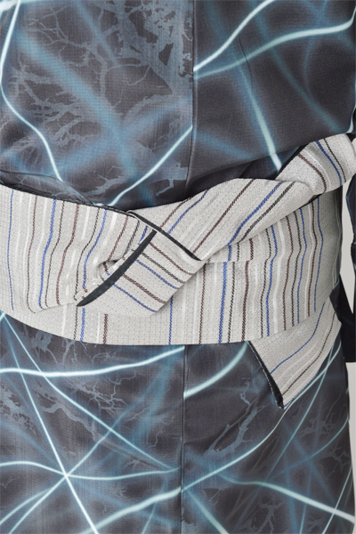 浴衣［Lサイズ171～179cm/黒地に光線模様]