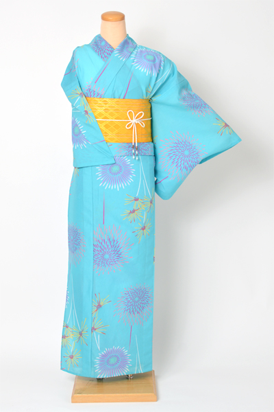 着物風浴衣(水色に花火)