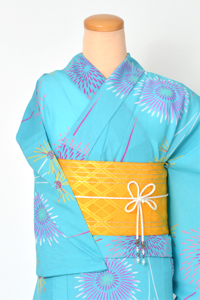 着物風浴衣(水色に花火)