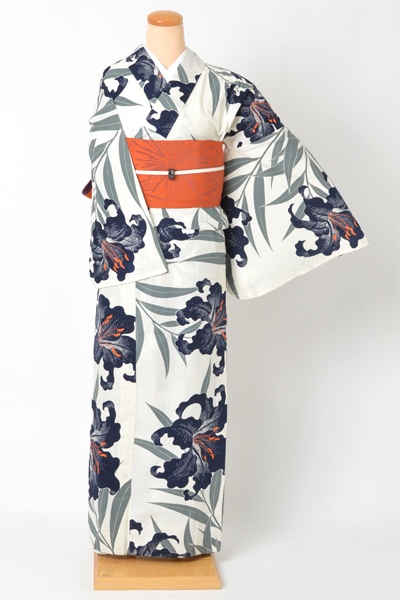 着物風浴衣(白地)
