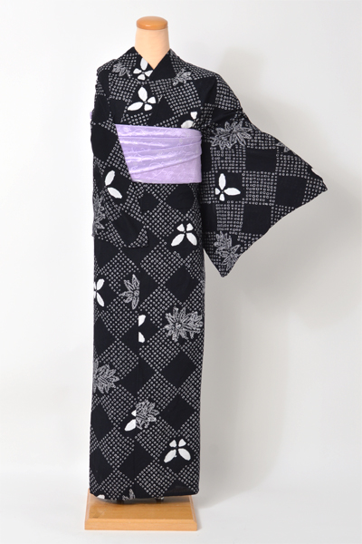 着物風浴衣(黒地絞り)