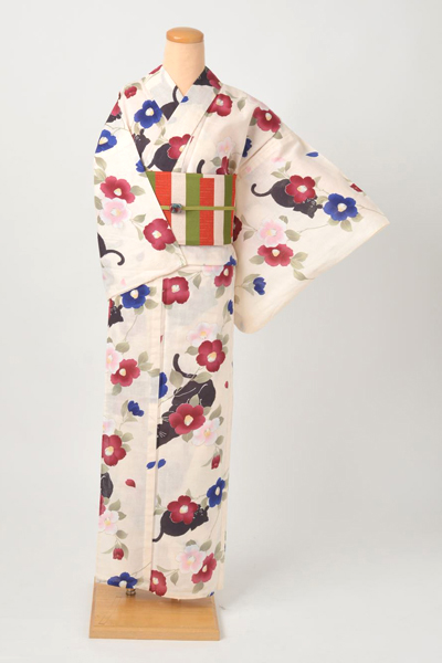 浴衣（花と黒猫）