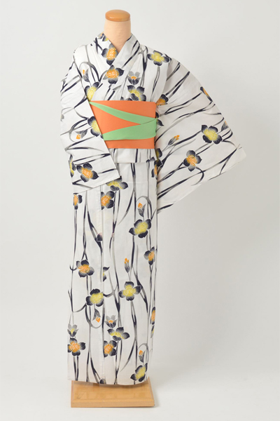 浴衣［白地に抽象的な葉と花］