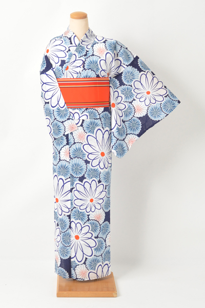 浴衣［紺色の大小の花］