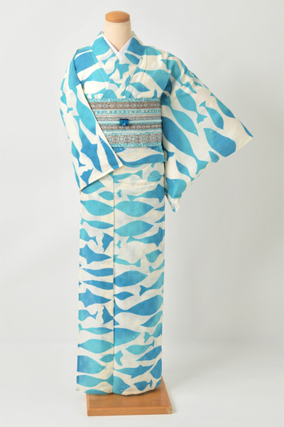 浴衣［白地にブルーの魚］