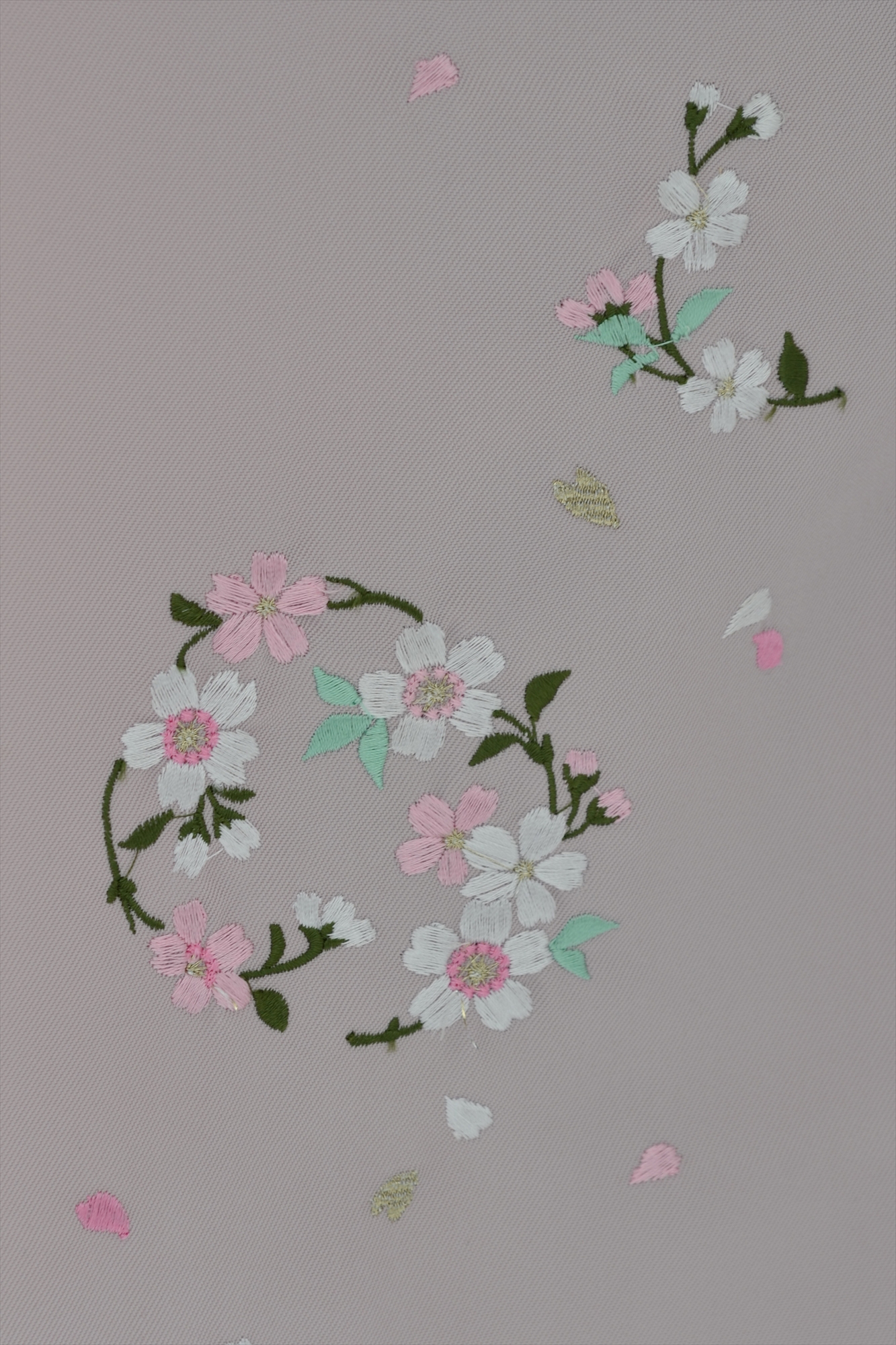 卒業袴［玉城ティナ・緑地の椿模様］