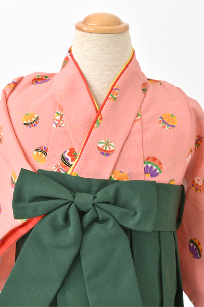 一歳女児袴〔ピンクに緑袴〕