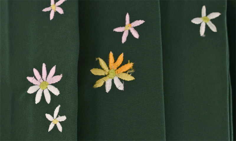 一歳女児袴〔ピンクに緑袴〕