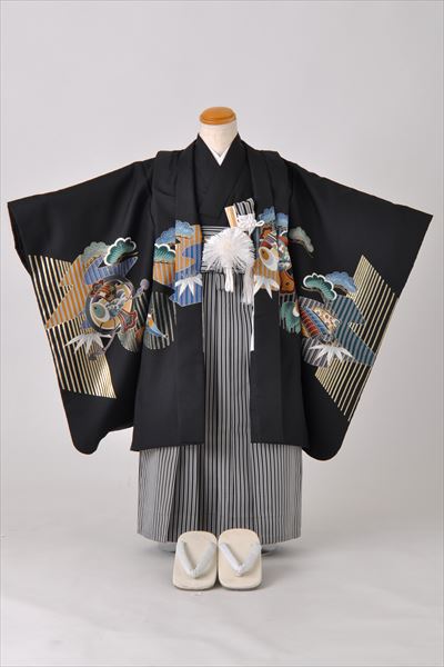 五歳祝着セット(黒地・鷹、間道に宝づくし)