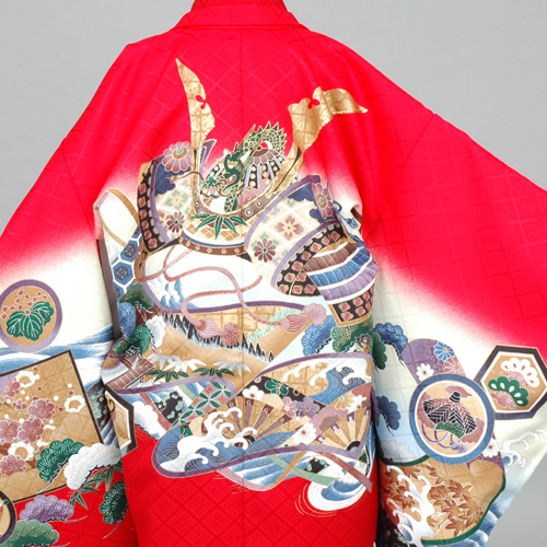 五歳祝着セット(鮮やかな赤地・兜、鶴、源氏車)