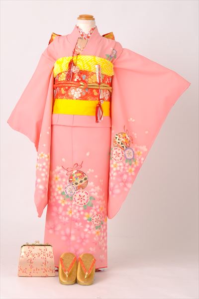 七歳祝着(ピンク地・桜とくす玉)