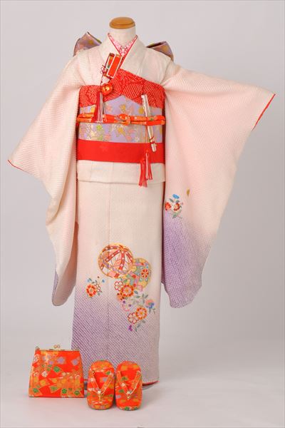 七歳祝着(白に紫のボカシ地(総絞り)・花とてまり・正絹)