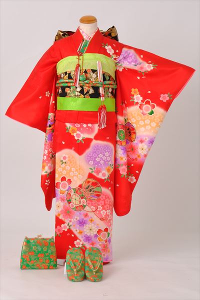 七歳祝着(赤地・雪輪に花とつづみ・正絹)
