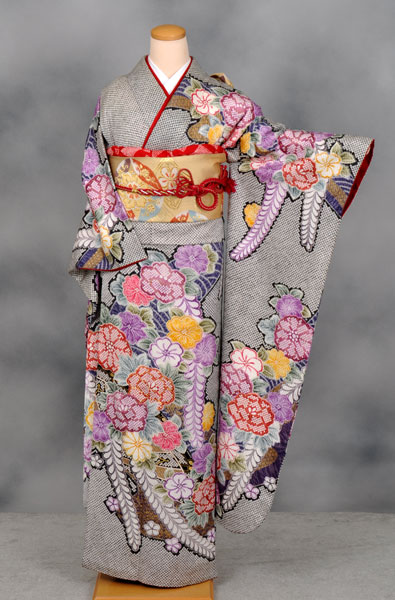 振袖(黒地・総絞り、花)