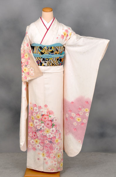 振袖(白とベージュぼかし地・ピンクの花)