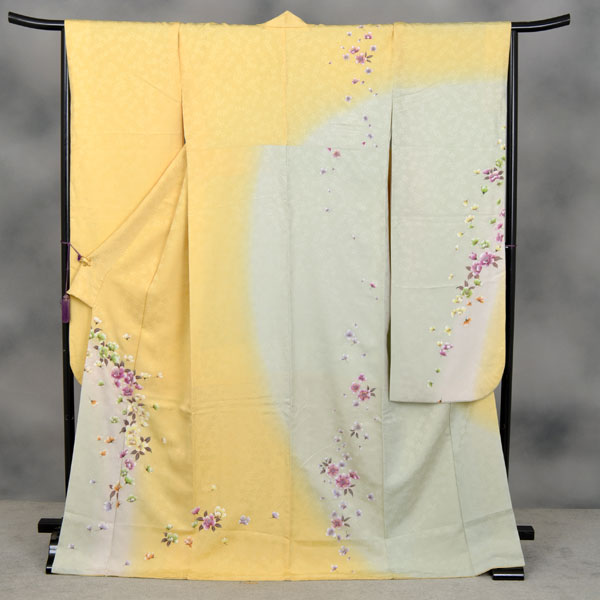 振袖(明るい黄色と鶯色地・小花)