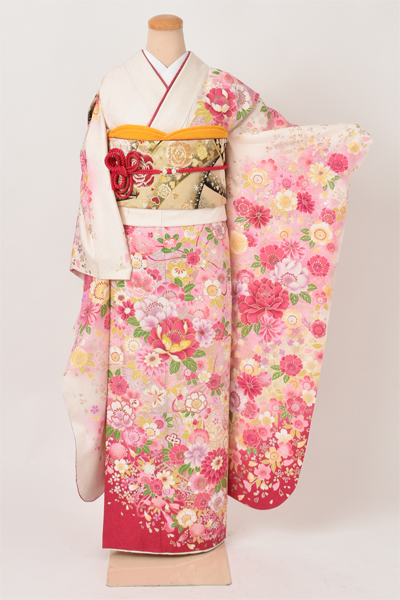 振袖［白地に満開の花］