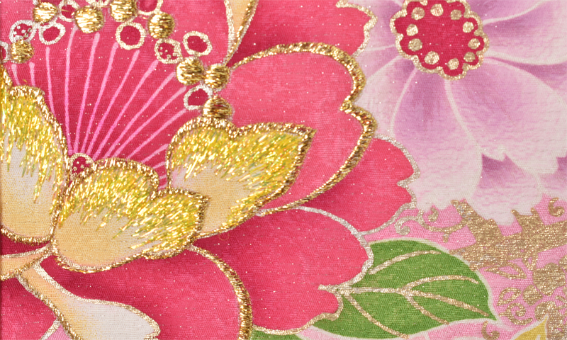 振袖［白地に満開の花］