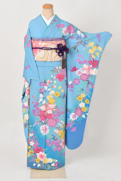 振袖［水色と洋花］