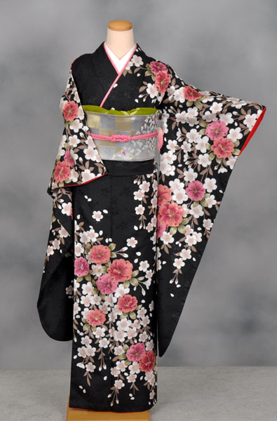 振袖(黒地・ピンクと白の花)