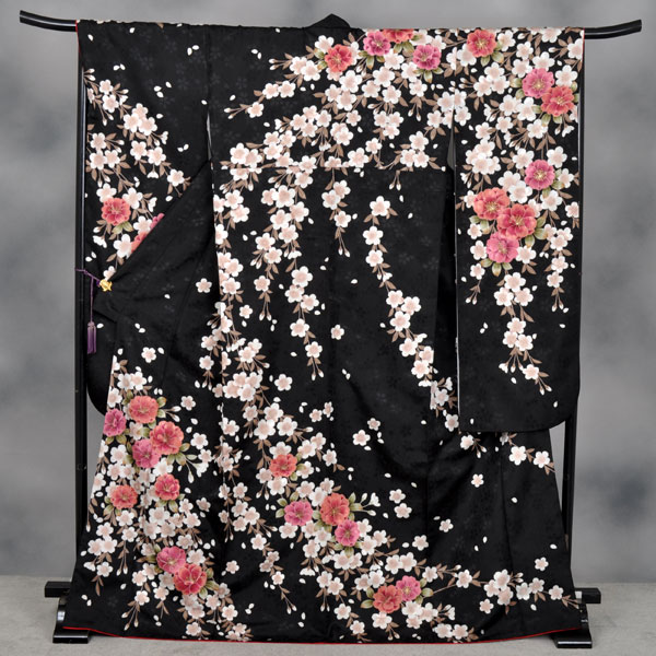 振袖(黒地・ピンクと白の花)