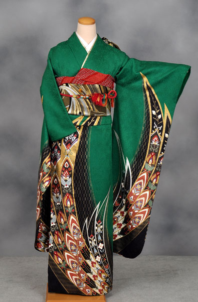 振袖(緑地・大胆な孔雀の羽)