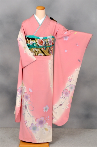 振袖(ピンク地・大輪の桜)
