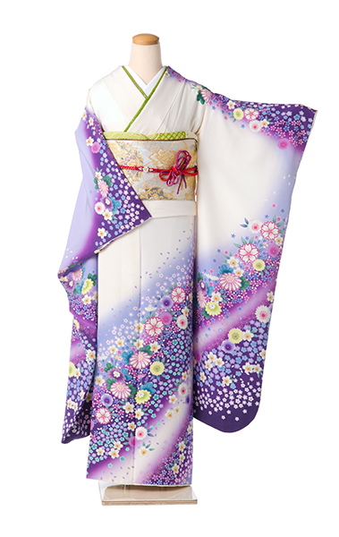 振袖(白地に紫のボカシ地・花々)