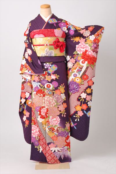 振袖[鮮やかな紫色・牡丹・桜]