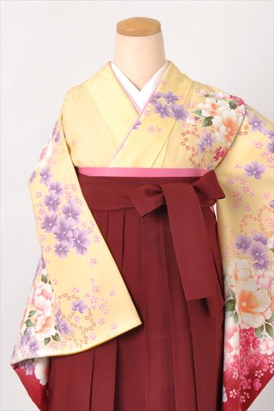卒業袴(クリーム色・ぼたん・桜)