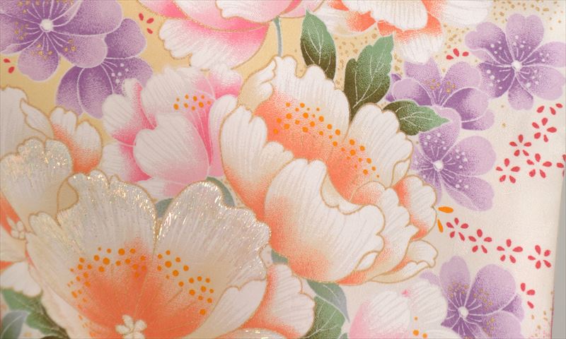 卒業袴(クリーム色・ぼたん・桜)