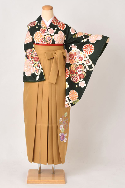 卒業袴［梅と花々×刺繍入り］