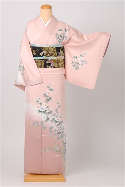 訪問着[可愛らしいピンク地に花模様]