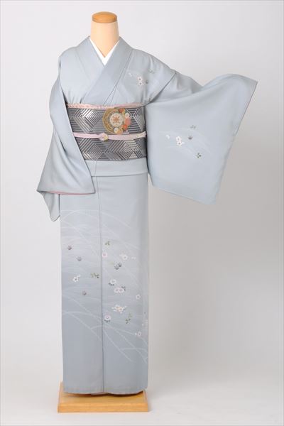 訪問着[水色地に梅・小菊・楓]