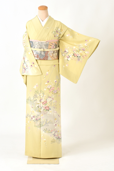 訪問着(明るい黄色地・花々)