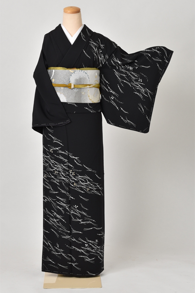 訪問着[漆黒に松葉模様]