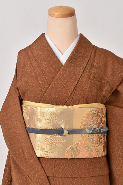 訪問着［たたき染めと刺繍］