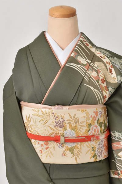 訪問着［松葉色と松とかずら帯］