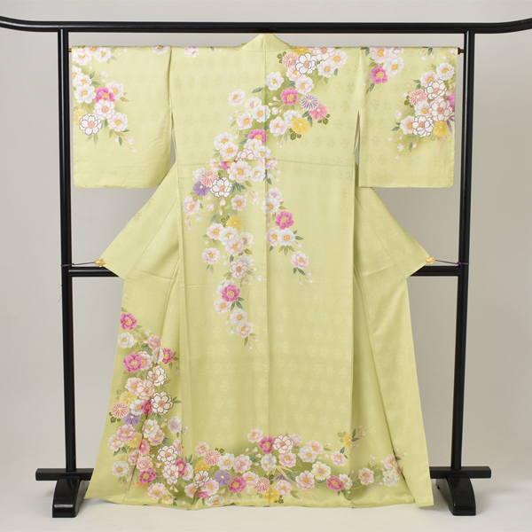 訪問着［さわやかな黄緑と桜］