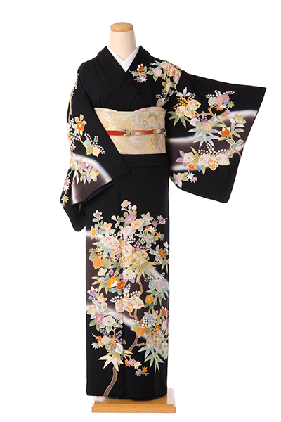 訪問着(黒地・橘と竹)