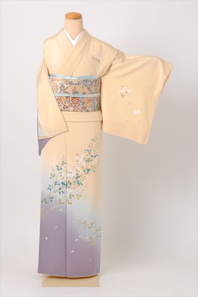 訪問着[クリーム色に桜模様]