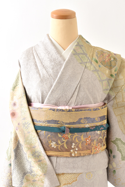 訪問着〈グレー・吉祥文様〉