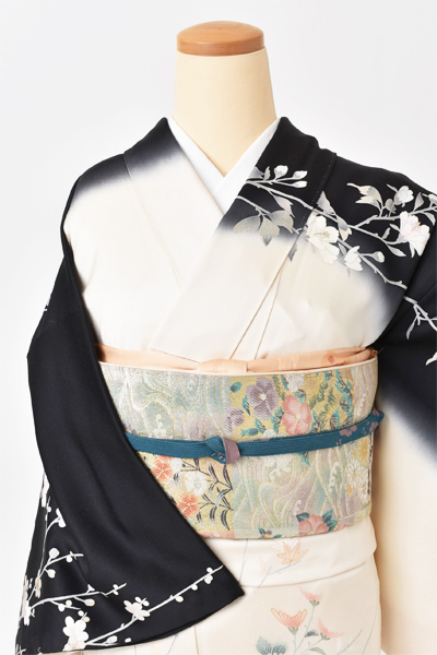 訪問着［白黒・菊紅葉］