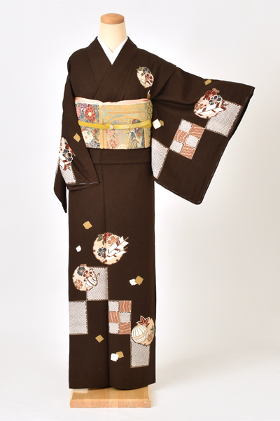 訪問着[茶色・雪輪]