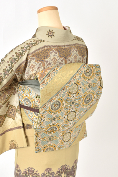 訪問着[梔子・ペルシャ風文様]